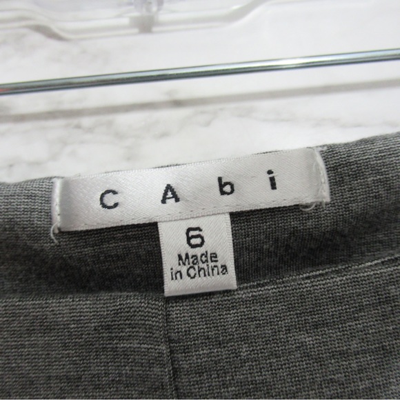 CAbi Newport Gray Slim Leg Pant Size 6 Style 814 - Picture 8 of 17